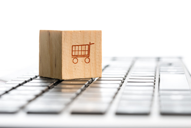Box representing shopping cart abandonment – ecommerce tips